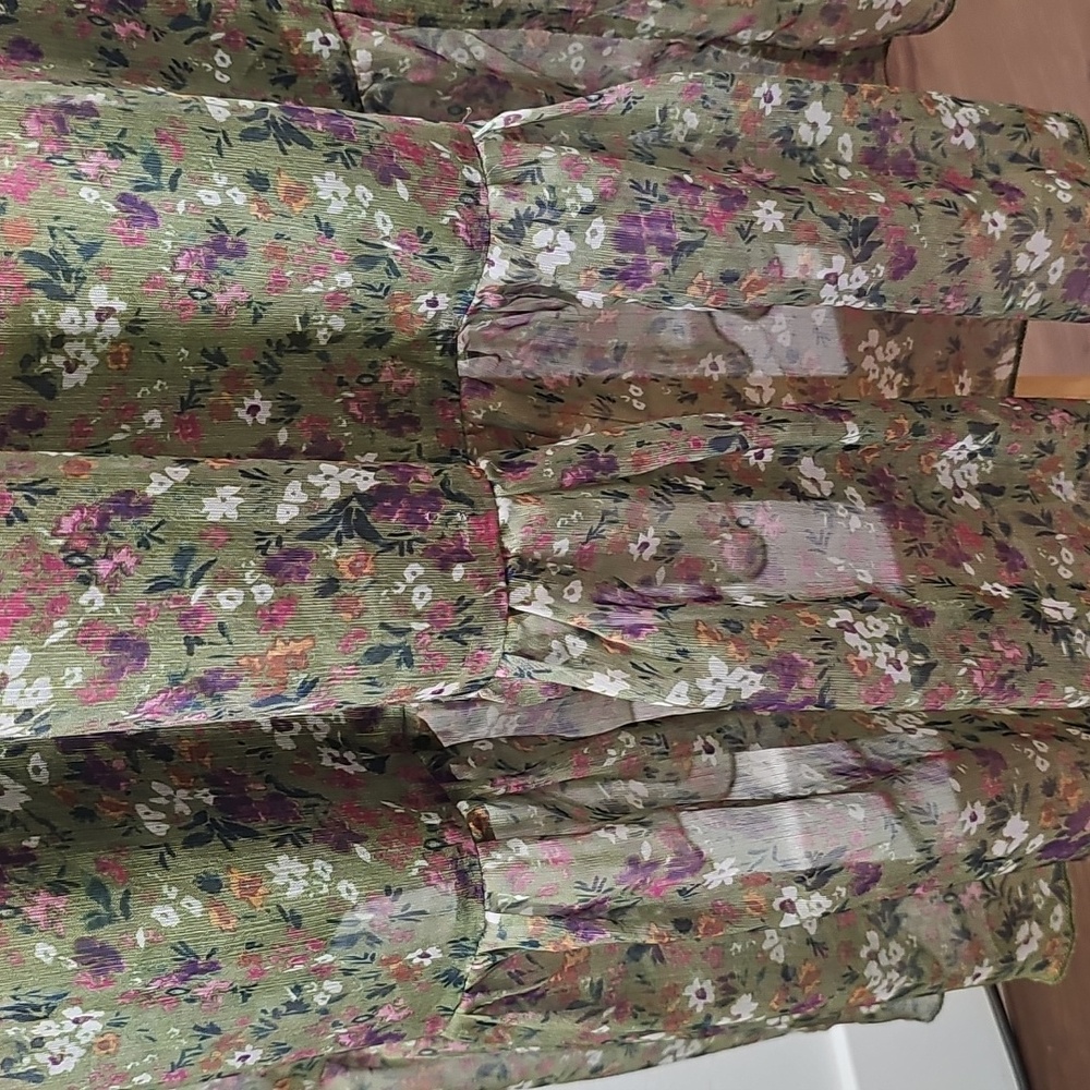 Frock, Flowing, Delicate Floral Green Dress. Size Meduim‎ By PINCH. - Picture 4 of 7